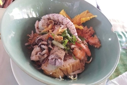 ก๋วยเตี๋ยวกั้งตราด